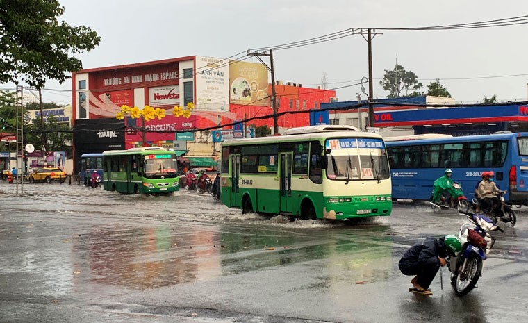 TP HCM: Ho dieu tiet thong minh chong ngap bi ngap lut sau mua lon-Hinh-9