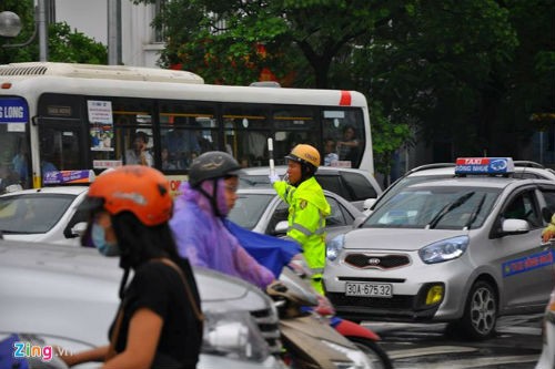 Mot loat tuyen duong o Ha Noi bi un tac keo dai hang km-Hinh-11