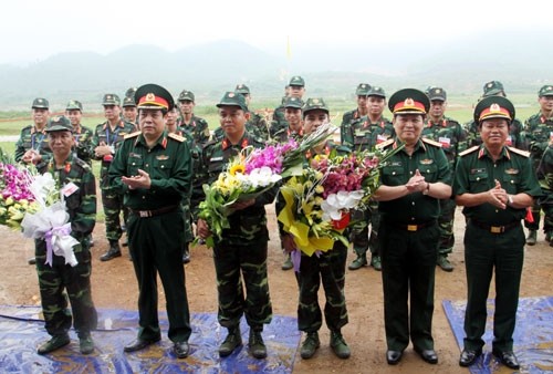 QDND Viet Nam ban trinh dien loat vu khi moi-Hinh-3