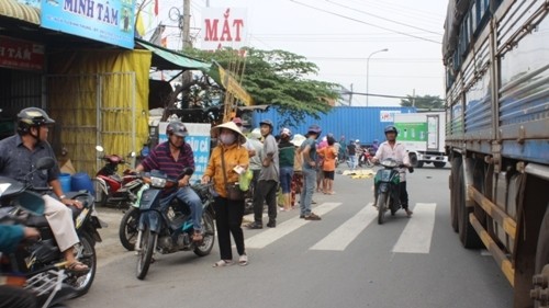 Nhung vu tai nan giao thong tham khoc tuan qua (18/10 - 24/10/2015)-Hinh-3