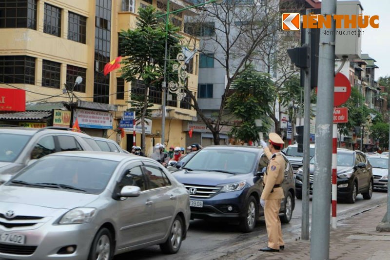 Giao thong HN un tac ngay dau di lam sau nghi Tet-Hinh-5