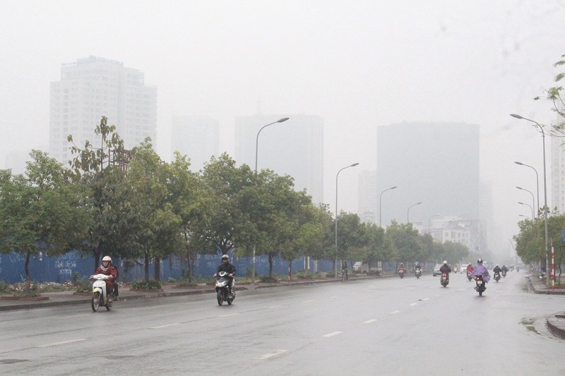 Canh hiem thay Ha Noi chim trong suong mu giua trua-Hinh-6