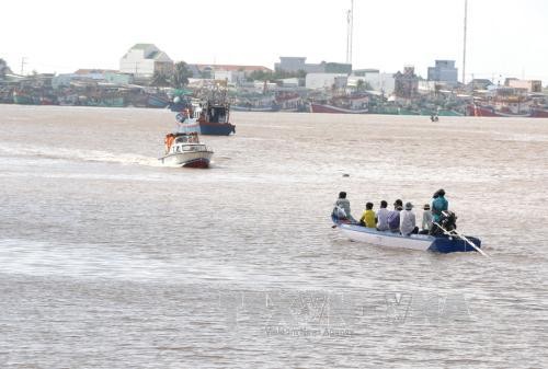 Vu chim tau tai Bac Lieu: No luc tim kiem nan nhan mat tich