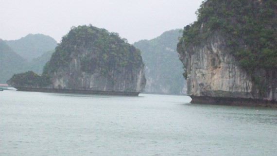 Cuc Di san van hoa len tieng ve viec khai thac da tren vinh Ha Long