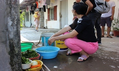 Nuoc ngam o nhiem "uy hiep” dan cu Ha Noi va TPHCM