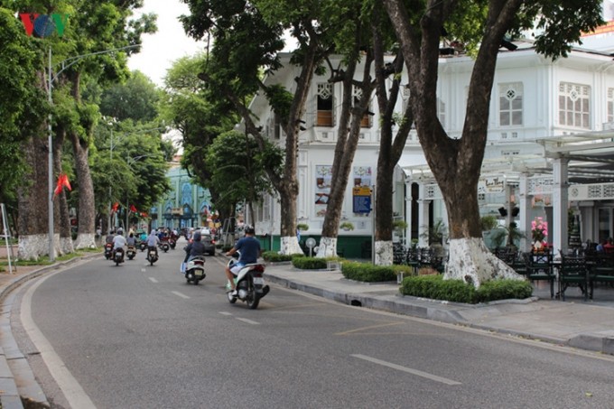 Gia dat cac tuyen duong quanh pho di bo Ha Noi sieu dat the nao?-Hinh-2