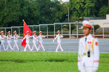 Xuc dong le chao co tai Quang truong Ba Dinh mung ngay 2/9-Hinh-3