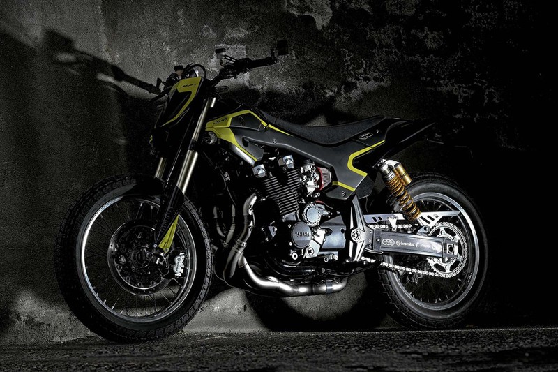 Ban do Yamaha XJR1300 danh tang Valentino Rossi-Hinh-4