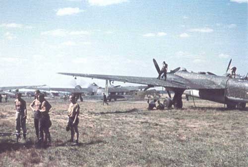 Vi sao may bay nem bom He-177 Duc lai la 