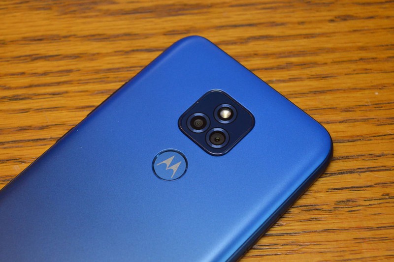 Smartphone gia re cua Motorola so huu camera do mo cuc lon-Hinh-2