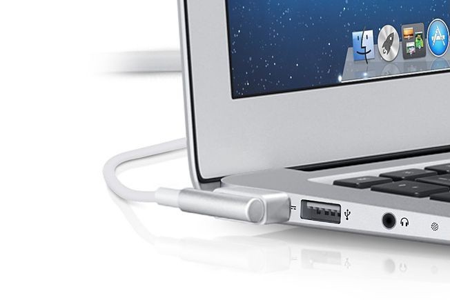 MacBook Pro moi se duoc trang bi sac MagSafe?-Hinh-2