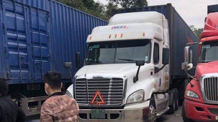 Lai xe container que Hai Duong tu vong bat thuong tai cua khau Lang Son