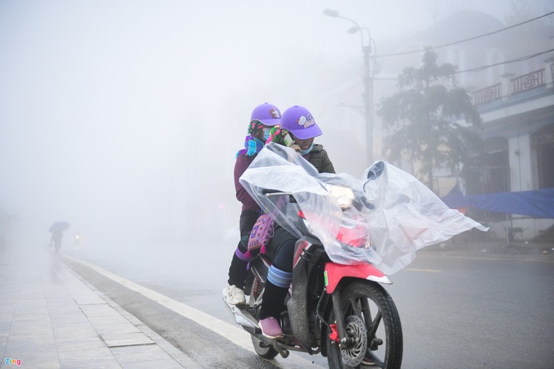 Hang loat du khach huy phong, Sa Pa vang bong nguoi chieu cuoi nam-Hinh-13