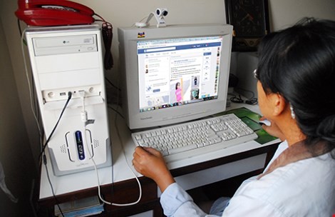 Vi sao khong nen dang anh con len Facebook?