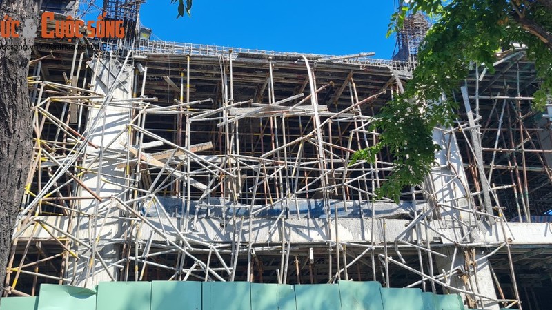 Sập sàn bê tông tòa nhà Polyco tại Đà Nẵng: Ai chịu trách nhiệm?