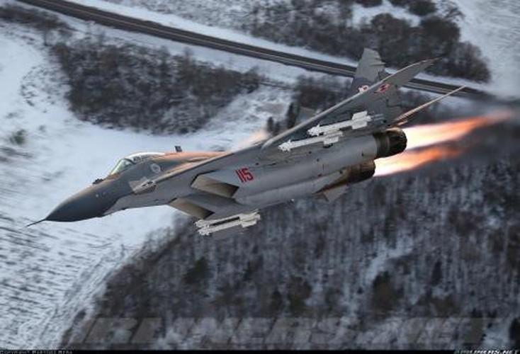 That bai dau don cua tinh bao Israel khi danh cap tiem kich MiG-29-Hinh-11