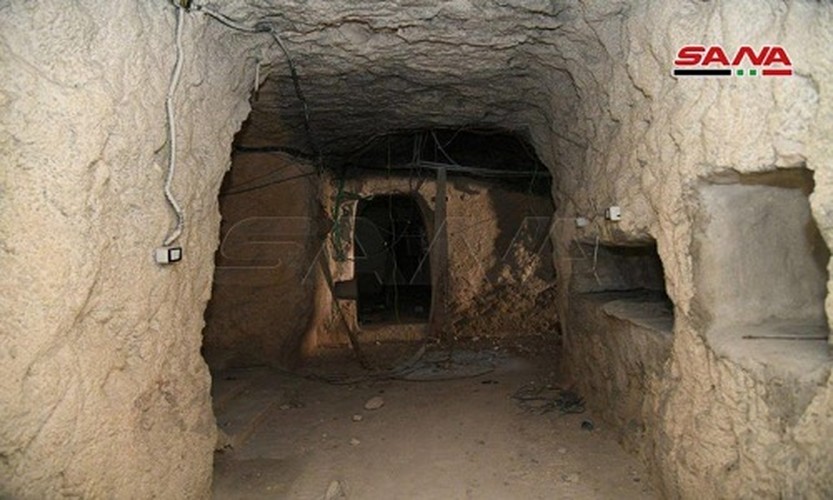 Kinh ngạc quy mô căn cứ ngầm của khủng bố HTS ở Syria Kinh ngac quy mo can cu ngam cua khung bo HTS o Syria