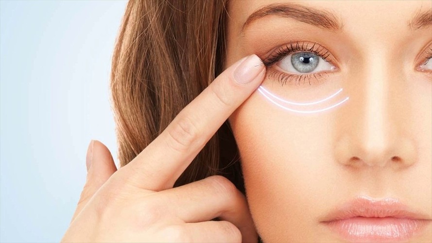 Những cách loại bỏ nếp nhăn quanh mắt nhanh nhất - Hình 8 Nhung cach loai bo nep nhan quanh mat nhanh nhat-Hinh-8