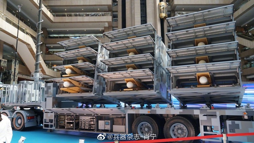 Chiêm ngưỡng dàn vũ khí "khủng" đầy bí ẩn của Đài Loan Chiem nguong dan vu khi