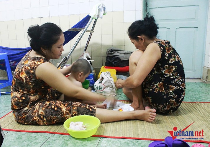 Nơi sạch sẽ nhất: Võng giăng kín lối, chạn cơm dưới gầm giường - Hình 7 Noi sach se nhat: Vong giang kin loi, chan com duoi gam giuong-Hinh-7