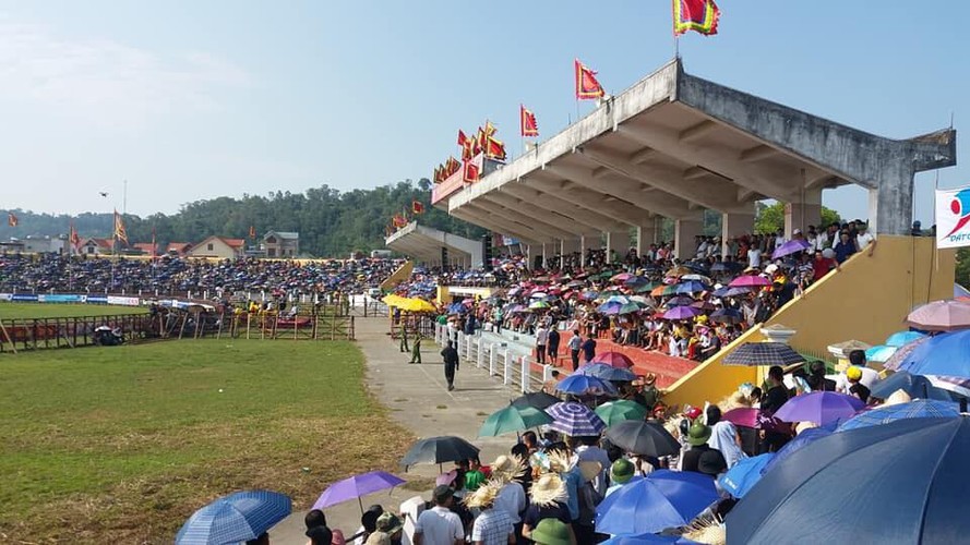 Ảnh: Thót tim những trận đấu kịch tính lễ hội chọi trâu Đồ Sơn 2019 - Hình 13 Anh: Thot tim nhung tran dau kich tinh le hoi choi trau Do Son 2019-Hinh-13