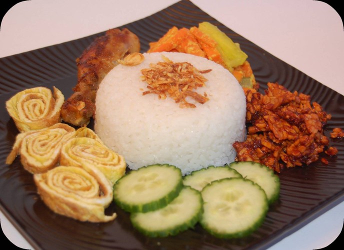 Các món ăn đường phố ngon-bổ-rẻ "hớp hồn" du khách ở Indonesia - Hình 6 Cac mon an duong pho ngon-bo-re