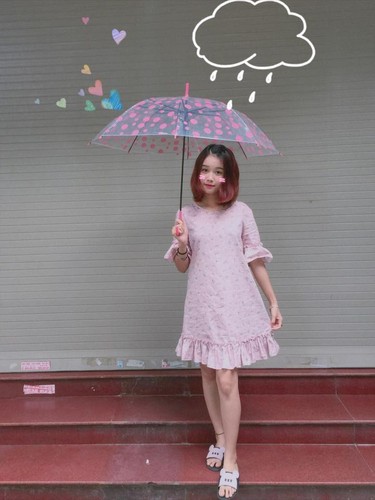 Gu thời trang dễ thương của bạn gái xinh đẹp cầu thủ Văn Toàn - Hình 8 Gu thoi trang de thuong cua ban gai xinh dep cau thu Van Toan-Hinh-8