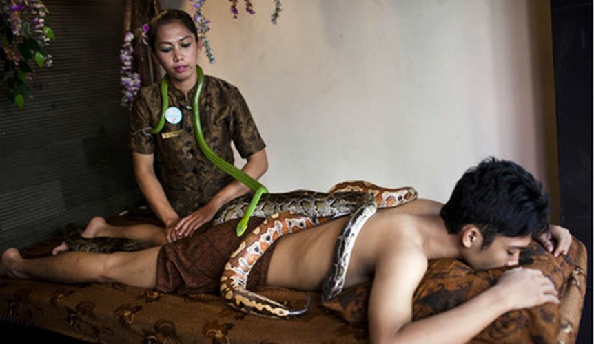 Noi da ga massage bang ran o Indonesia-Hinh-2
