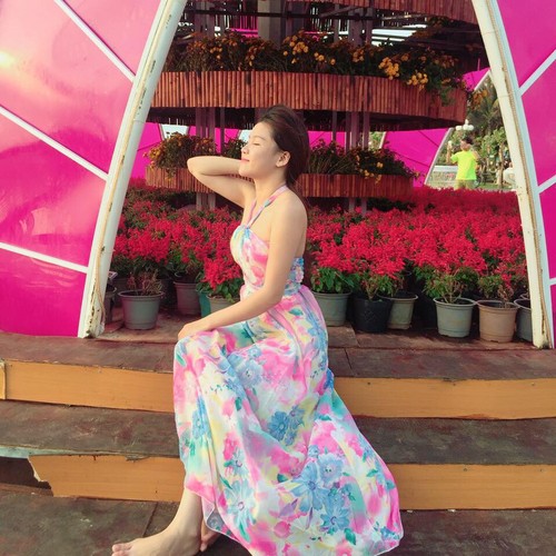 Gu thời trang quyến rũ của người yêu tin đồn thủ môn Lâm Tây - Hình 11 Gu thoi trang quyen ru cua nguoi yeu tin don thu mon Lam Tay-Hinh-11