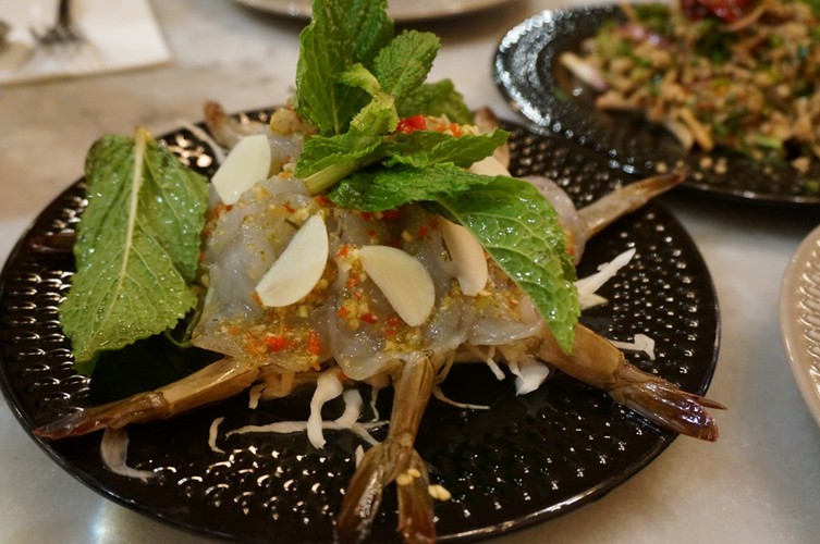 Món ăn kinh dị của Thái Lan, thực khách vừa ăn vừa run - Hình 7 Mon an kinh di cua Thai Lan, thuc khach vua an vua run-Hinh-7