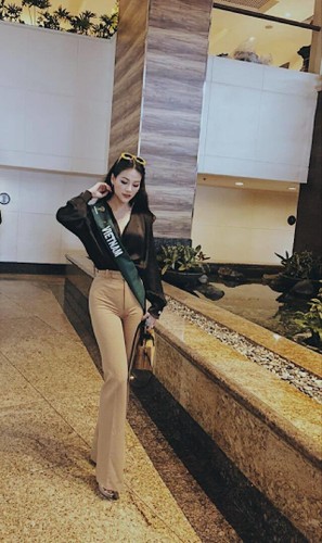 Ngắm phong cách thời trang đời thường của hoa hậu trái đất Phương Khánh - Hình 4 Ngam phong cach thoi trang doi thuong cua hoa hau trai dat Phuong Khanh-Hinh-4
