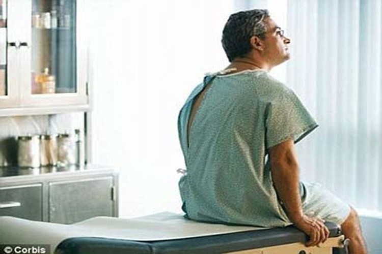 Dấu hiệu báo động ung thư vú ở nam giới - Hình 8 Dau hieu bao dong ung thu vu o nam gioi-Hinh-8