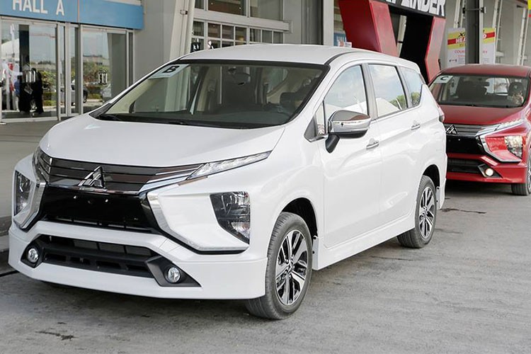 Mitsubishi Xpander 7 chỗ giá rẻ về Việt Nam đấu Toyota Innova
