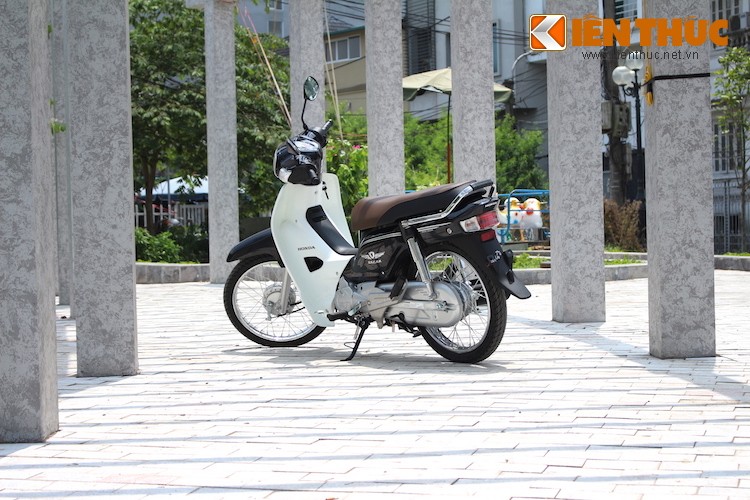 Soi Honda Dream Việt giá 19 triệu đồng trước giờ khai tử