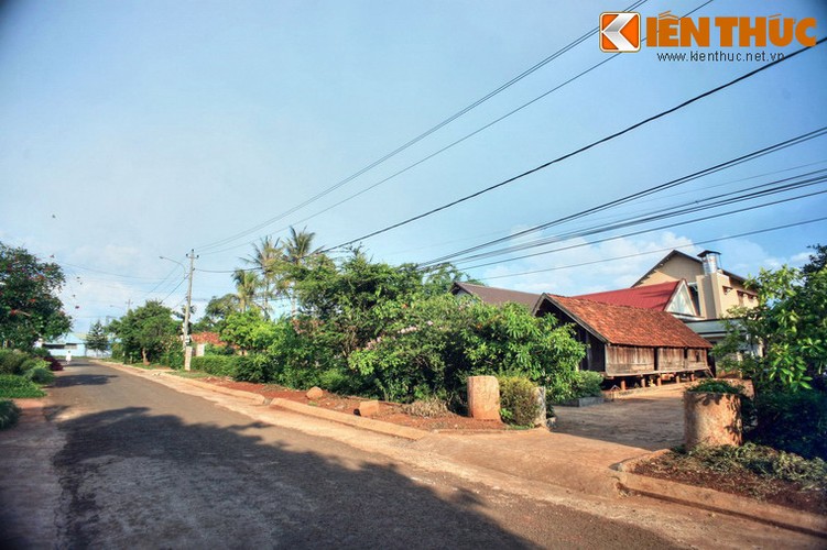Giải bí ẩn ngàn đời trong nhà dài huyền thoại của Tây Nguyên Giai bi an ngan doi trong nha dai huyen thoai cua Tay Nguyen