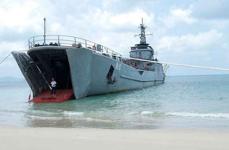 Sức mạnh Hải quân Việt Nam Đội tàu đổ bộ chiến lợi phẩm từ Mỹ