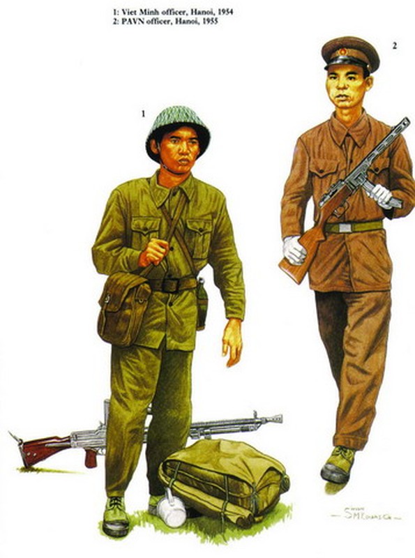 Sĩ quan Việt Minh ở Hà Nội năm 1954 (trái) và sĩ quan Quân đội Nhân dân Việt Nam ở Hà Nội năm 1955 (phải). 