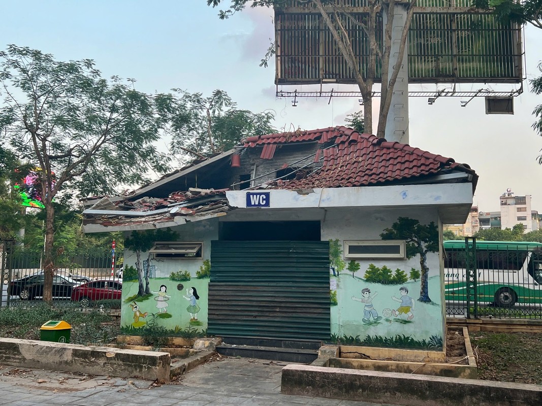 Canh nhech nhac, xuong cap tai hai cong vien lon o Ha Noi-Hinh-19