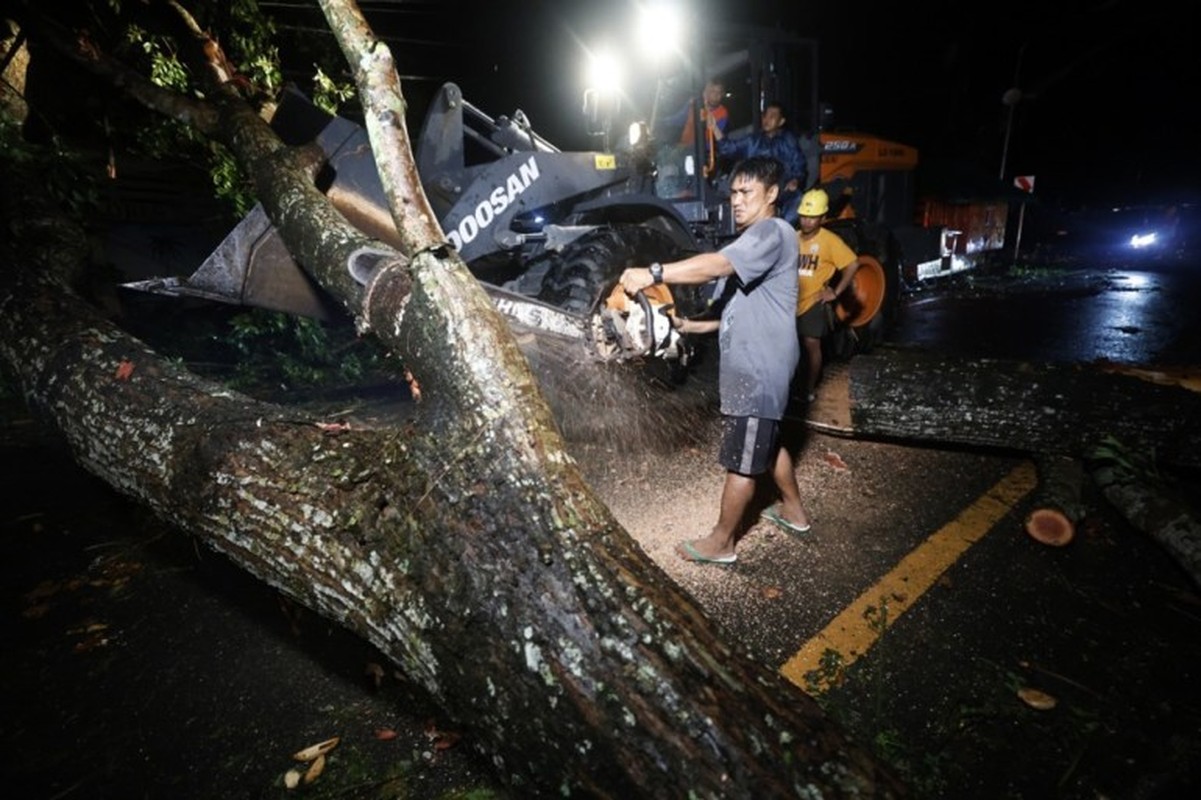 Canh ngap lut nghiem trong o Philippines sau bao Man-yi