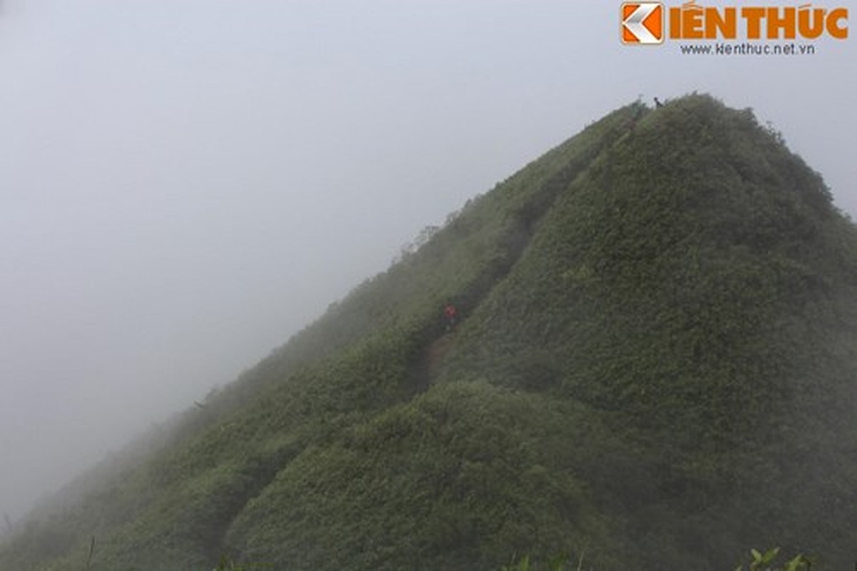 Gioi tre dua nhau chinh phuc noc nha Dong Duong