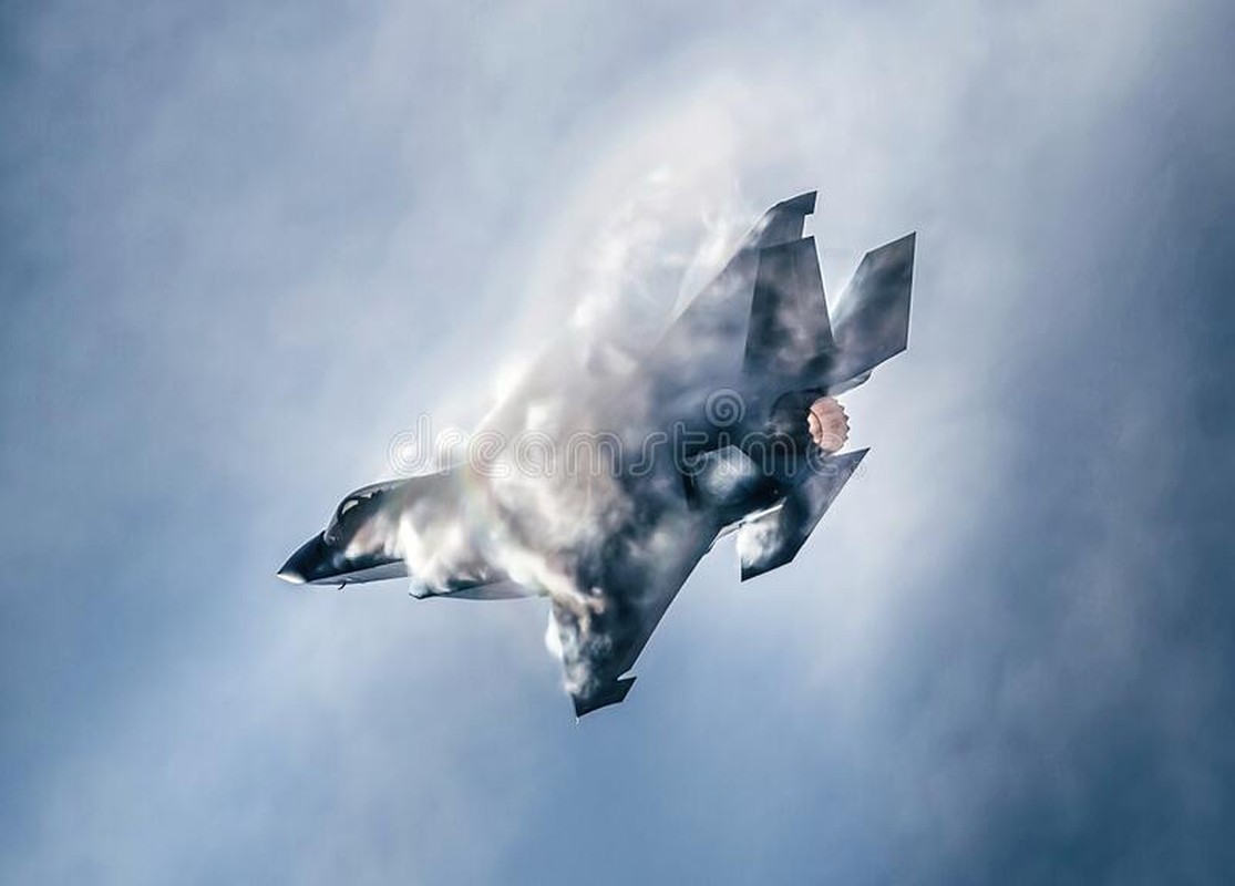 Dieu gi xay ra khi F-35 My va J-10 Trung Quoc xong vao hon chien?