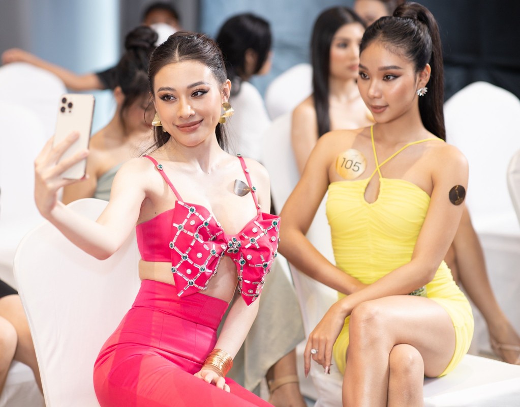Nhan sac thi sinh khoc vi bi loai o Miss Grand Vietnam 2022-Hinh-9