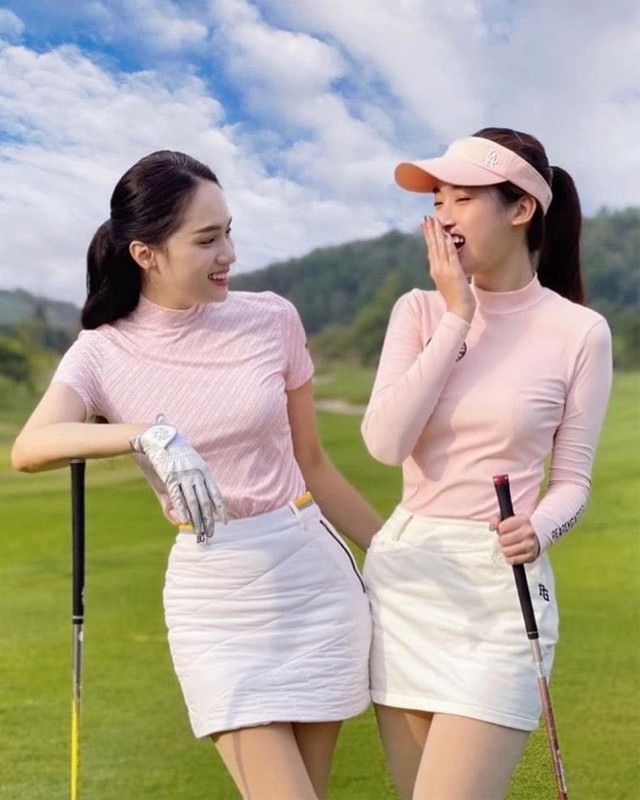 Dau chi Hien Ho, hoi “chi em showbiz” cung nuom nuop len do mua gay san golf-Hinh-13