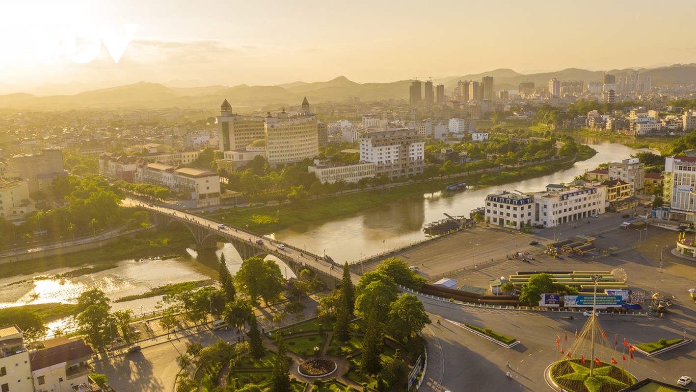 Check-in nhung diem den mua he tren bien gioi Mong Cai