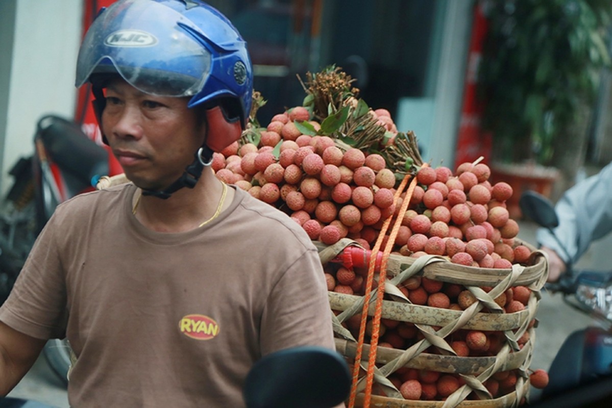 Vai thieu Thanh Ha mua buon 15 nghin/kg, vua mat mua vua mat gia-Hinh-4