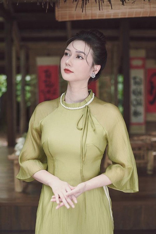 Huong Giang lam me don than, nuoi con gai gioi giang ai cung ne-Hinh-3