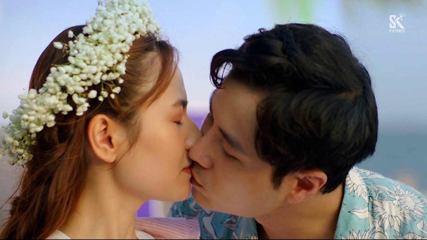 Who is the actress who shared the same scene with Thanh Son?-Picture-4