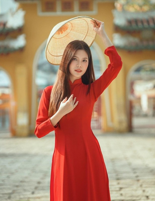 Beautiful and talented female student named Miss Grand Vietnam 2024-Picture-11