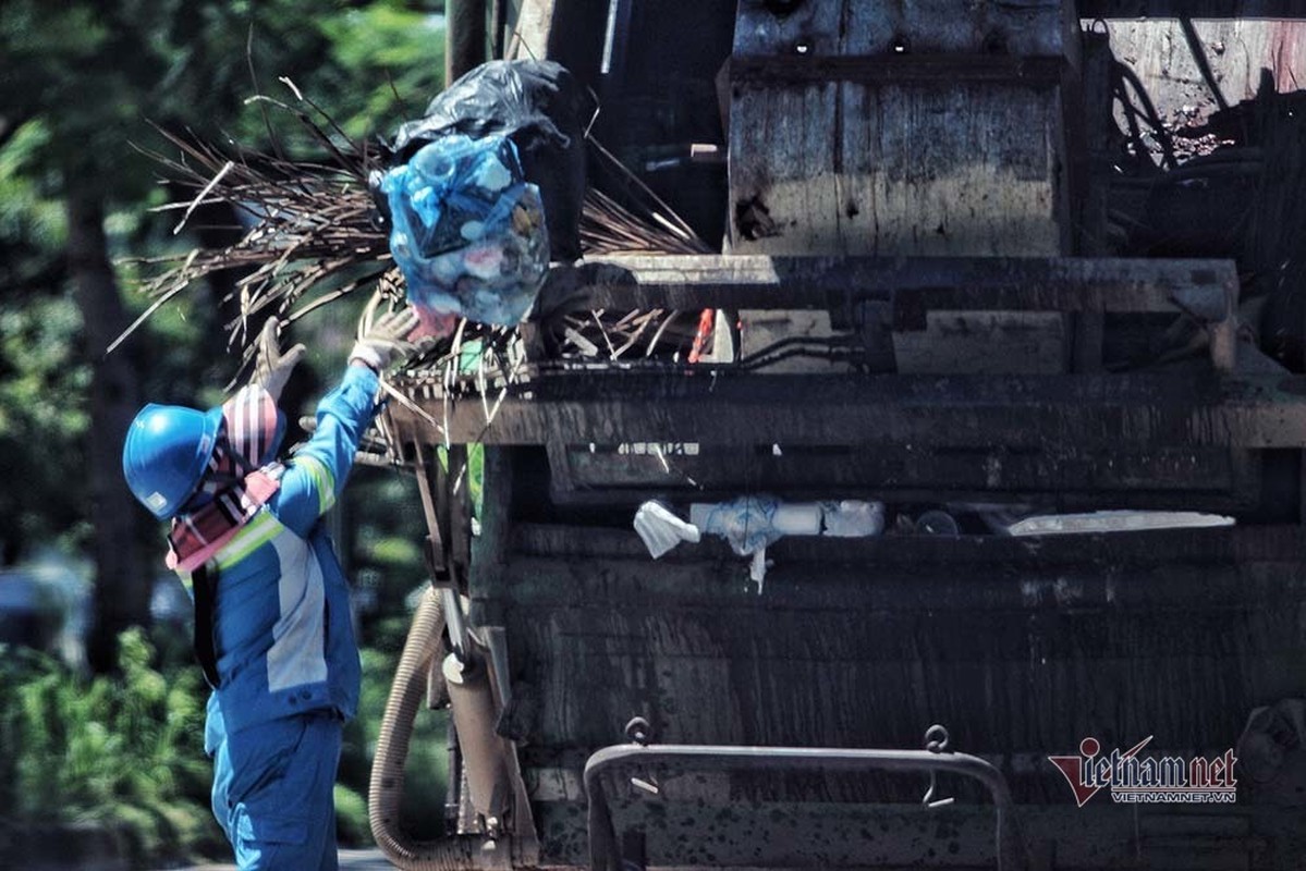 Cuc nhoc muu sinh giua nang bong rat o Ha Noi