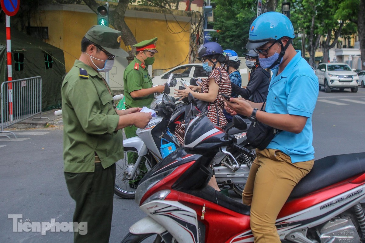 Nhin lai Ha Noi thay doi ra sao sau hon 50 ngay gian cach-Hinh-3